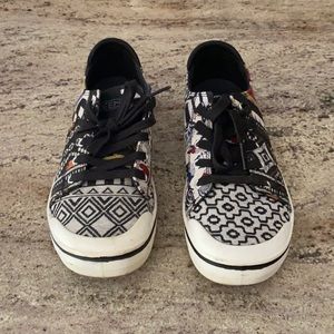 Keen shoes, not my style, worn 3 times